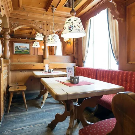 Kurhaus Hotel 3*